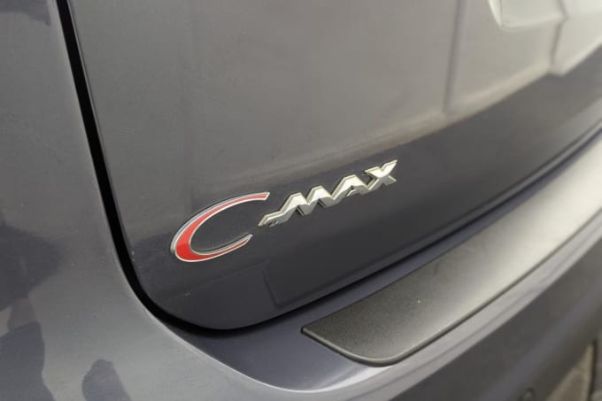 2025 Ford C-max