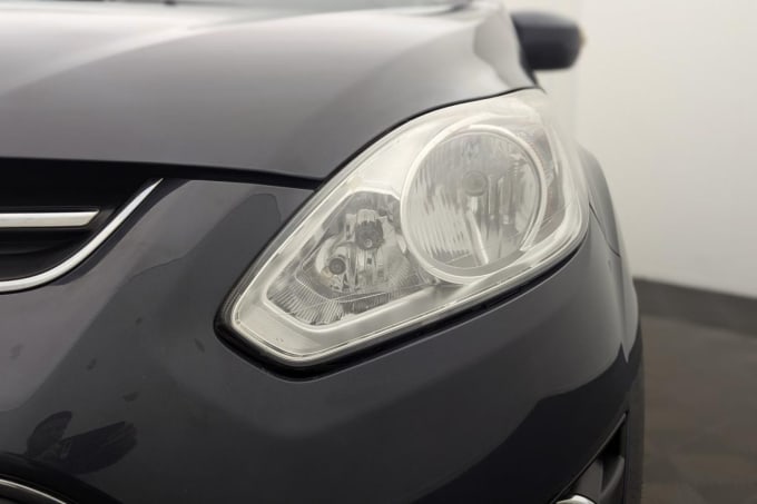 2025 Ford C-max