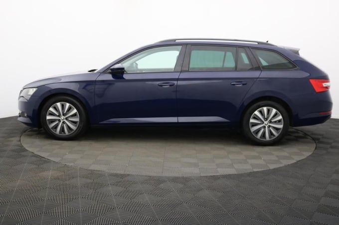 2025 Skoda Superb