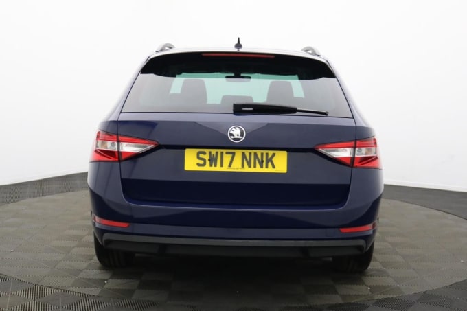 2025 Skoda Superb
