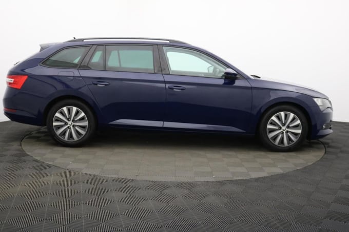 2025 Skoda Superb