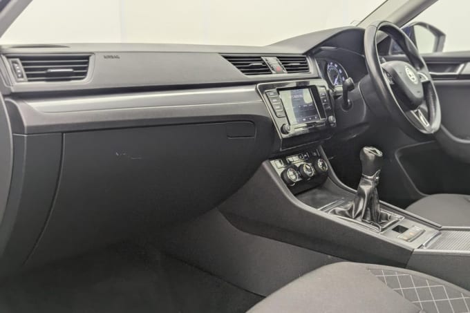 2025 Skoda Superb