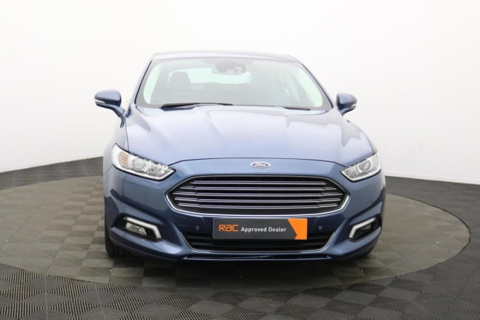 2025 Ford Mondeo