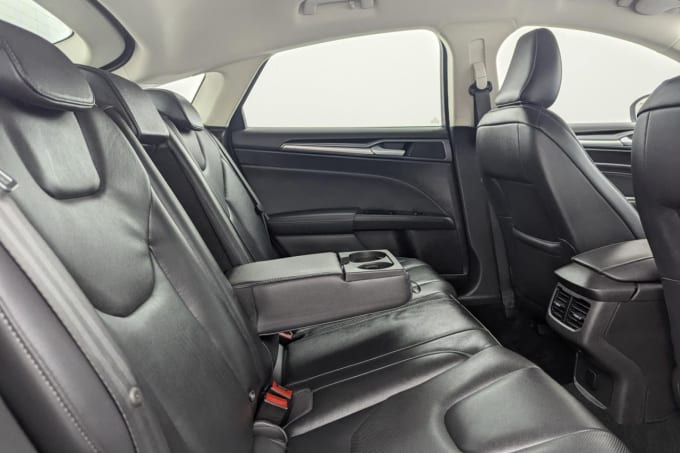 2025 Ford Mondeo