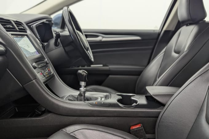 2025 Ford Mondeo