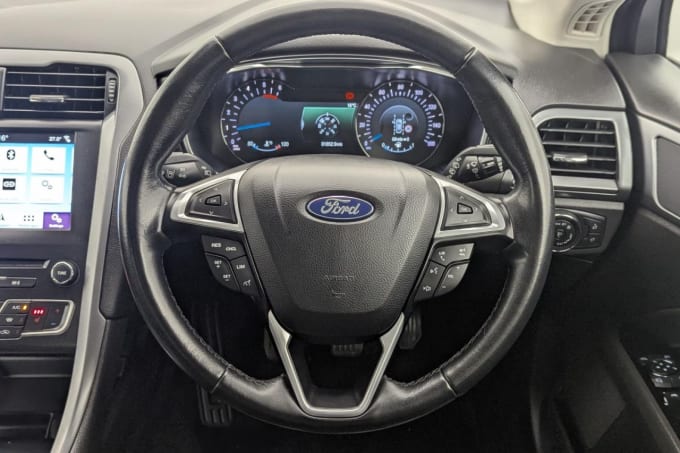 2025 Ford Mondeo
