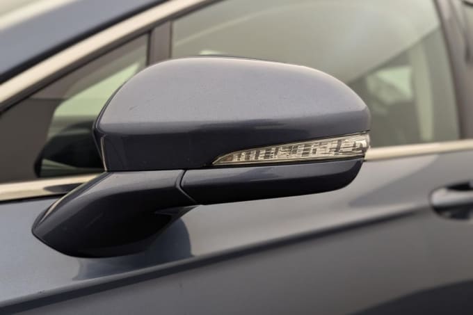 2025 Ford Mondeo