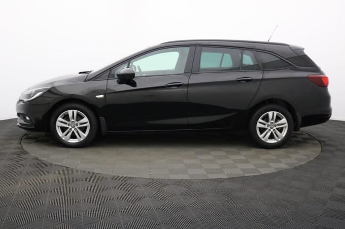 2025 Vauxhall Astra
