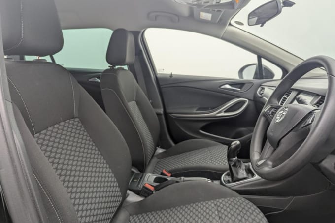 2025 Vauxhall Astra