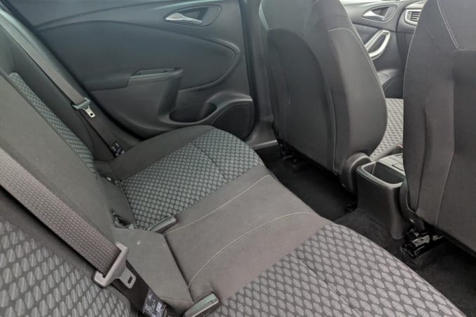 2025 Vauxhall Astra