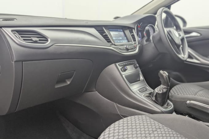 2025 Vauxhall Astra