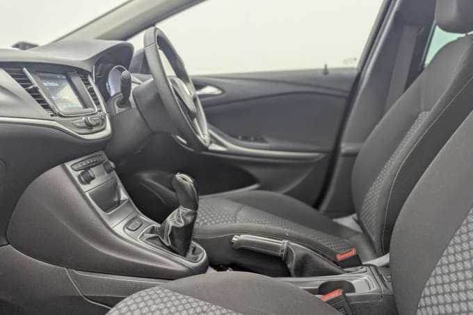2025 Vauxhall Astra
