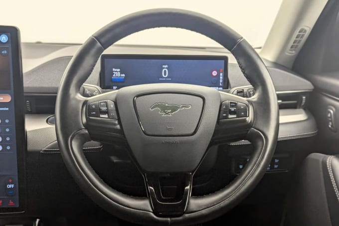 2025 Ford Mustang Mach-e