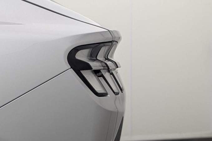 2025 Ford Mustang Mach-e