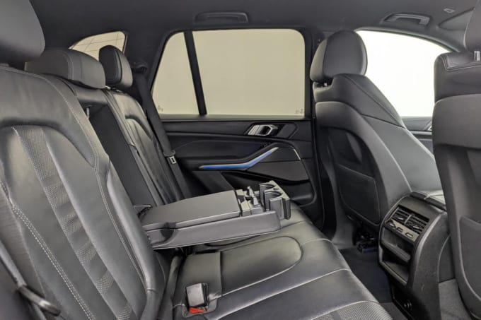 2025 BMW X5