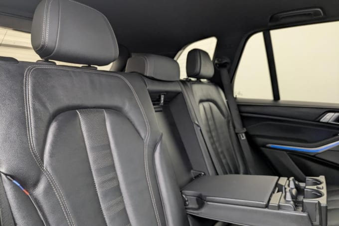 2025 BMW X5