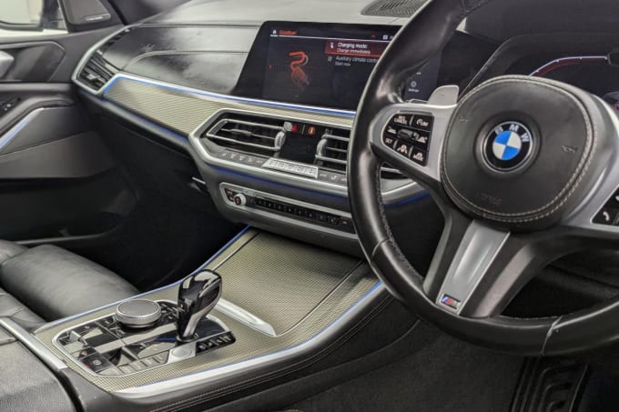 2025 BMW X5
