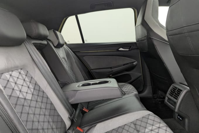 2025 Volkswagen Golf