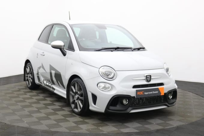 2025 Abarth 595
