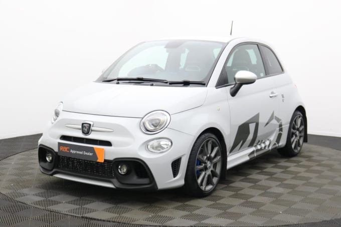 2025 Abarth 595
