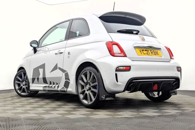 2025 Abarth 595