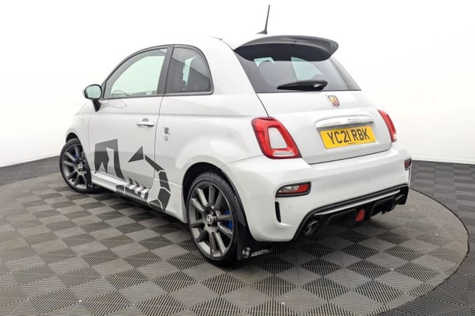 2025 Abarth 595
