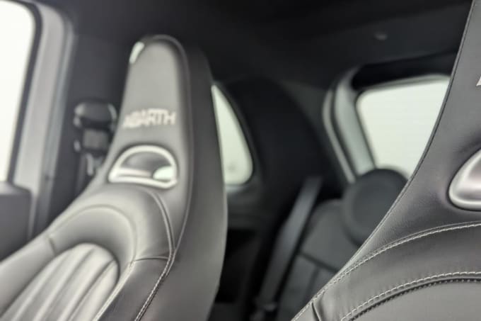 2025 Abarth 595