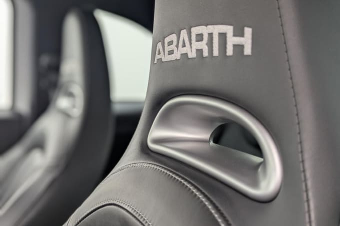2025 Abarth 595