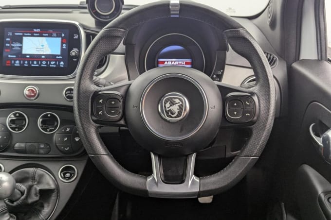 2025 Abarth 595