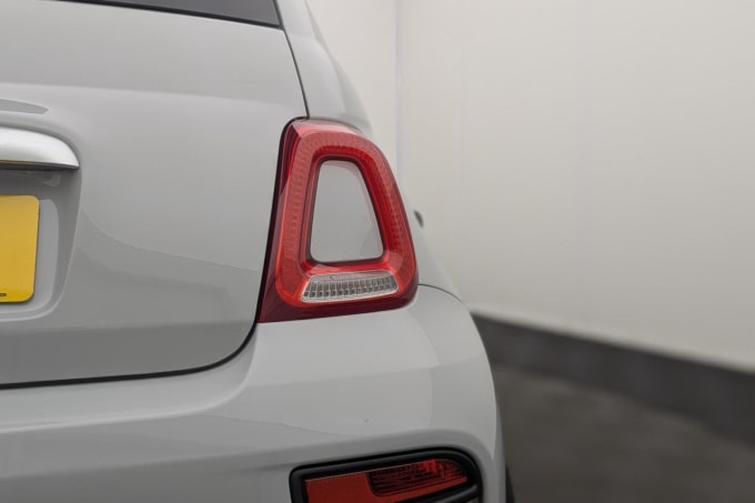 2025 Abarth 595