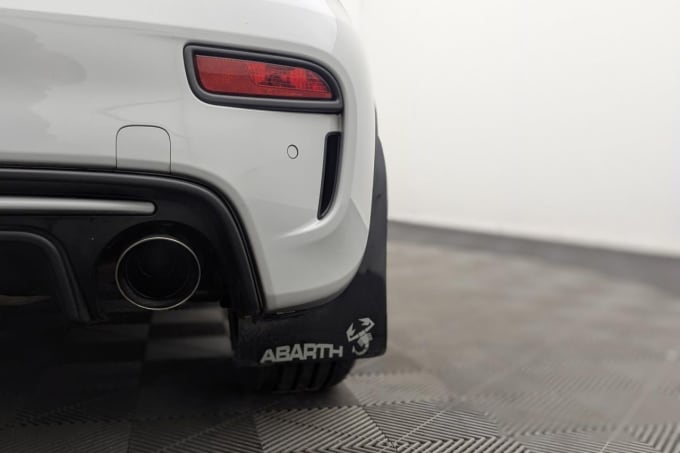 2025 Abarth 595