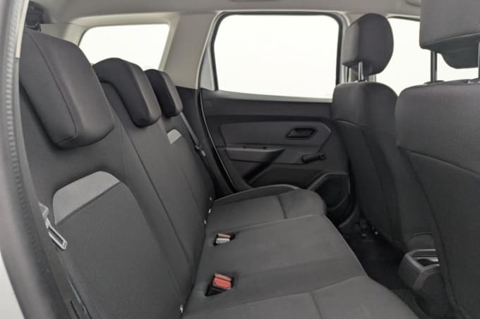 2025 Dacia Duster