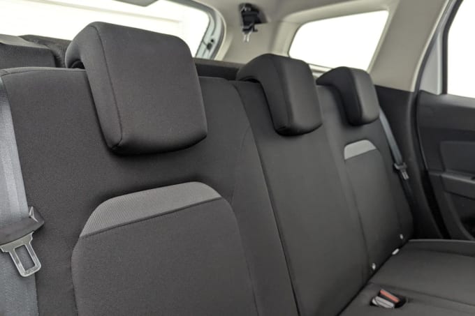 2025 Dacia Duster