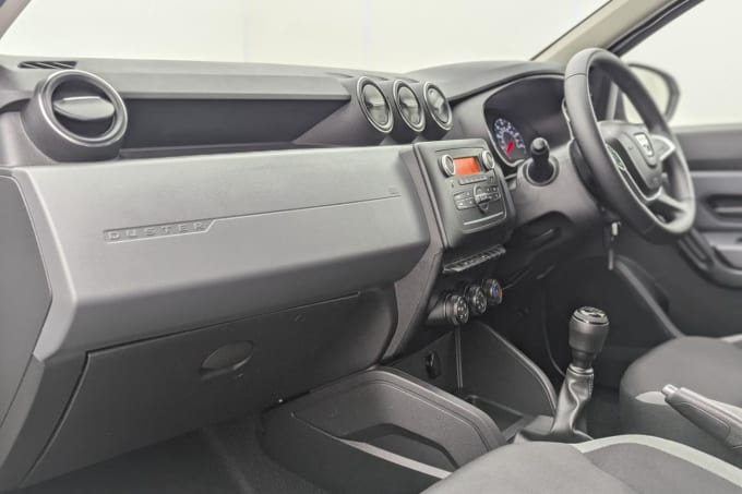 2025 Dacia Duster