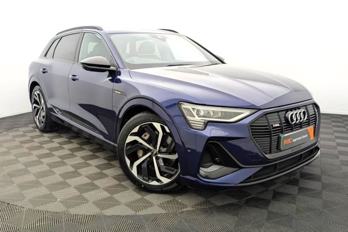 2025 Audi E-tron