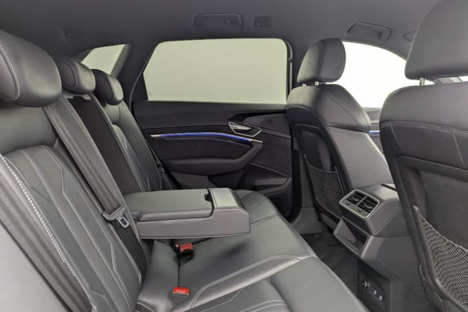 2025 Audi E-tron