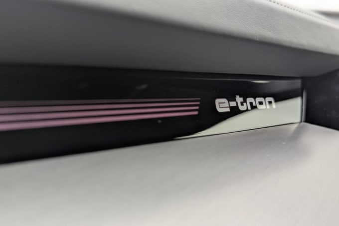 2025 Audi E-tron