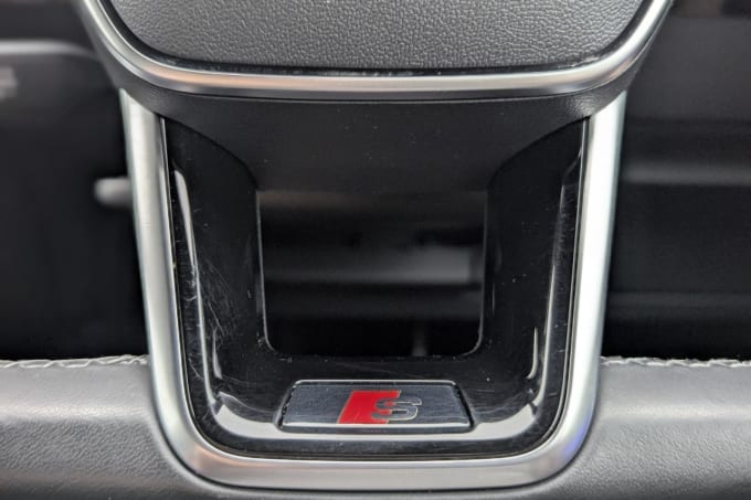 2025 Audi E-tron