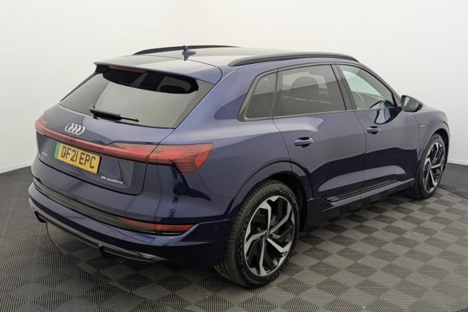 2025 Audi E-tron
