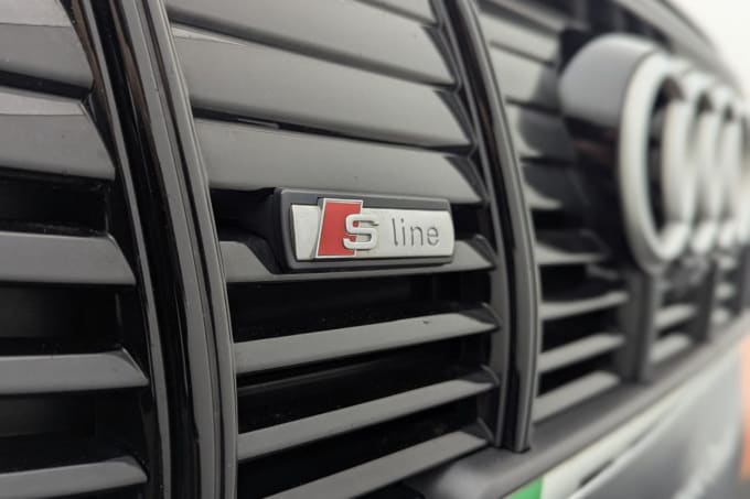 2025 Audi E-tron