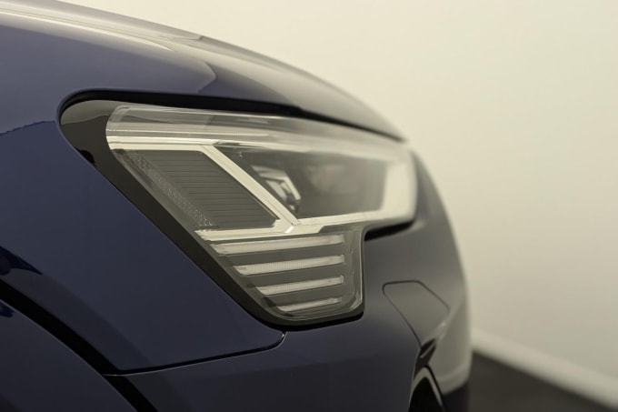 2025 Audi E-tron