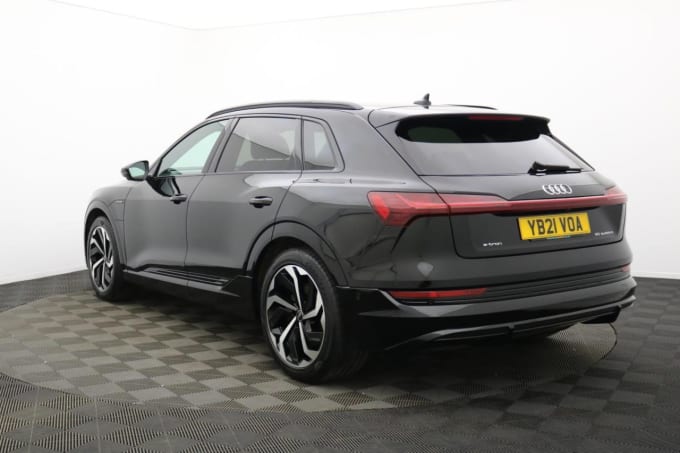2025 Audi E-tron