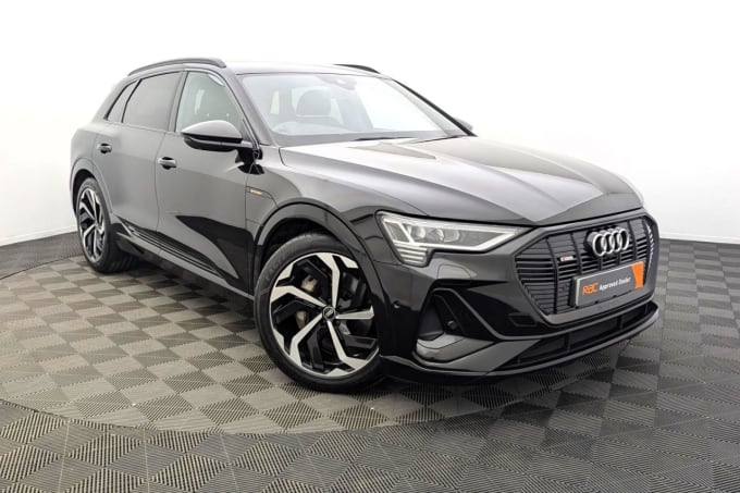 2025 Audi E-tron