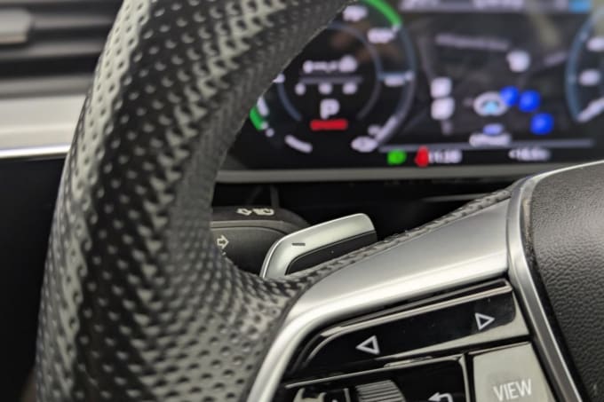 2025 Audi E-tron
