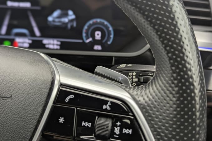 2025 Audi E-tron