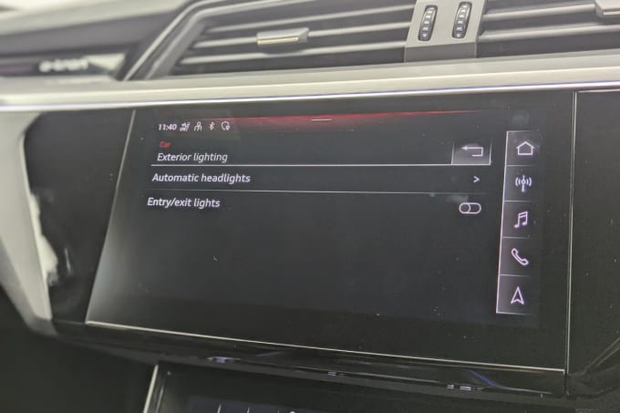 2025 Audi E-tron