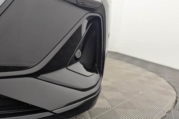 2025 Audi E-tron