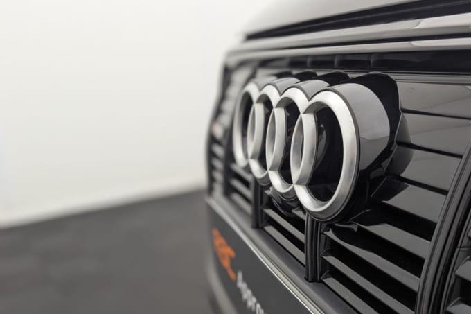 2025 Audi E-tron