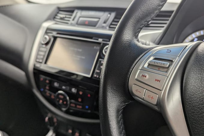 2025 Nissan Navara
