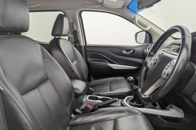 2025 Nissan Navara